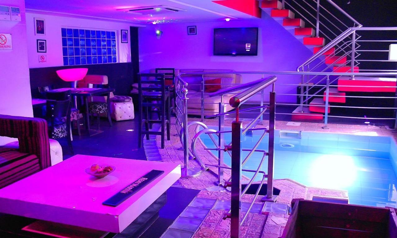 The Crib Lifestyle Hotel Port Harcourt Exteriör bild